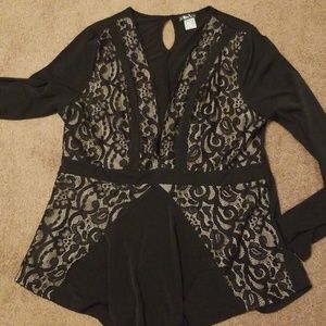 Venus lace front blouse xl